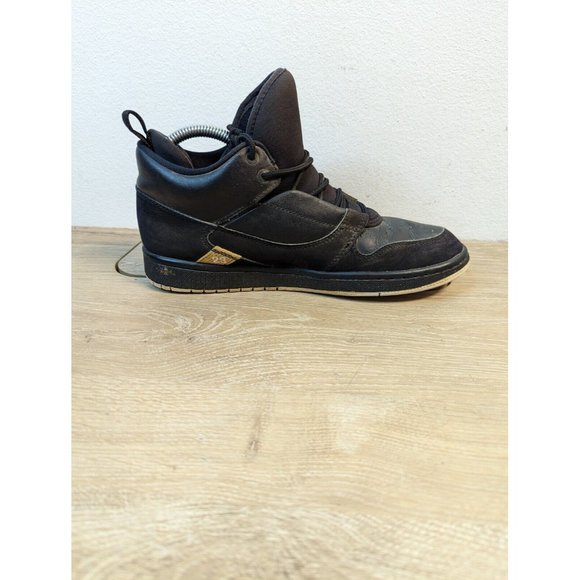 Jordan Fadeaway Black/White/Gold Boy's Basketball Sneakers Size 7  AO1331-017 - Picture 6 of 9